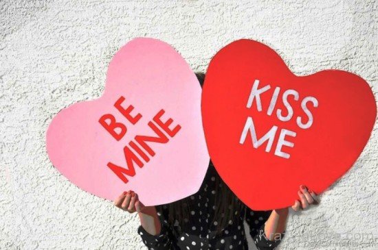Be Mine Kiss Me-thn606