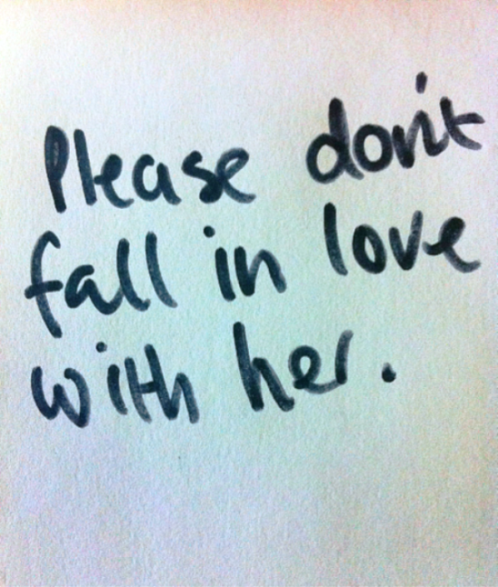 Please Don't Fall In Love With Her-yhr8158